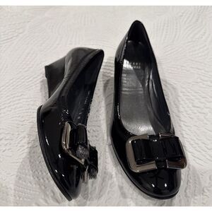 Stuart Weitzman Low Wedge Heels Black Patent Leather Closed Toe Womens Size 7.5N